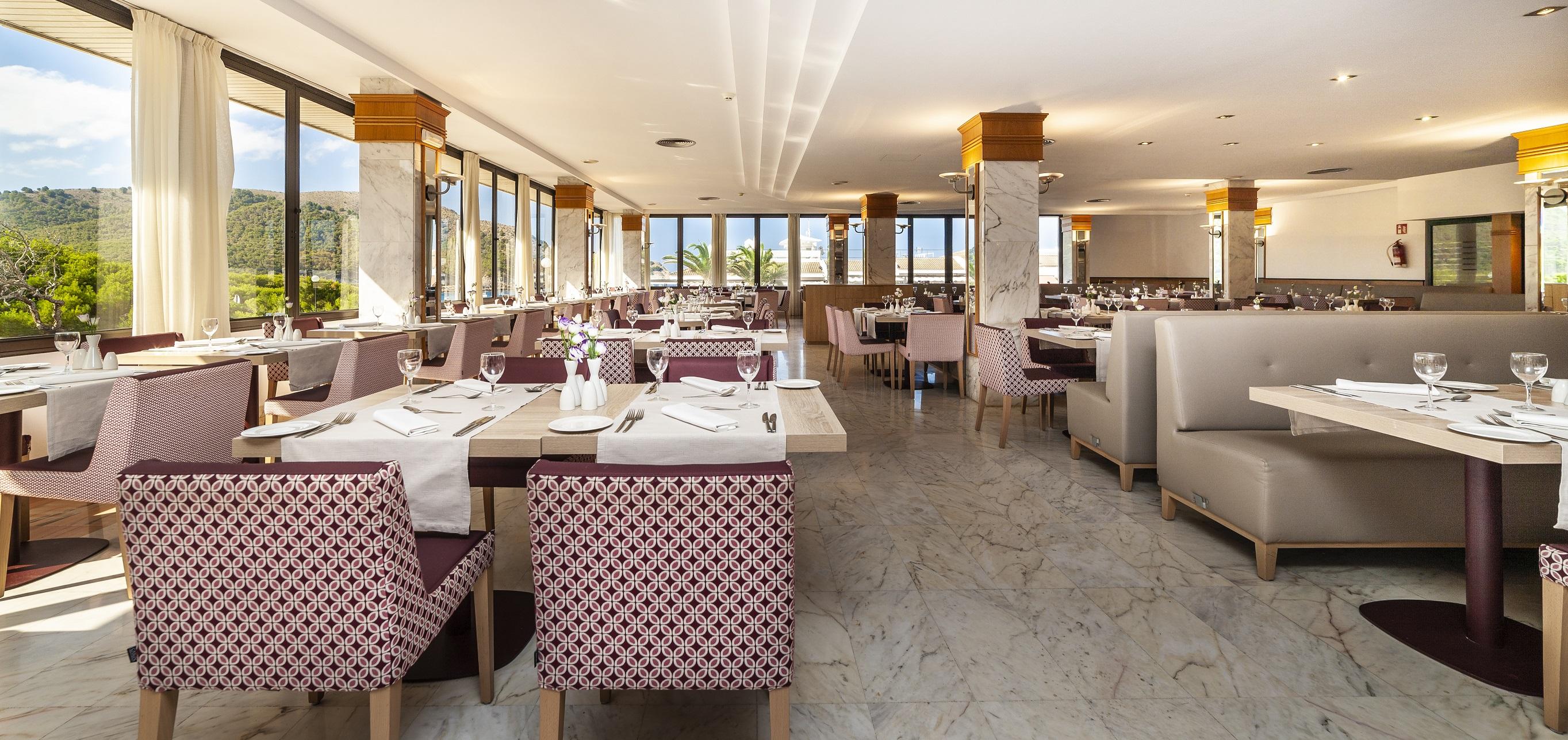 Hotel & Spa S'Entrador Playa Кала Ратхада Екстериор снимка